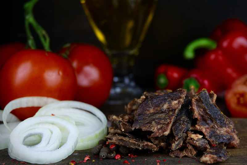 Torkat griskött SMOKEY BBQ & MÄNGD 50 G