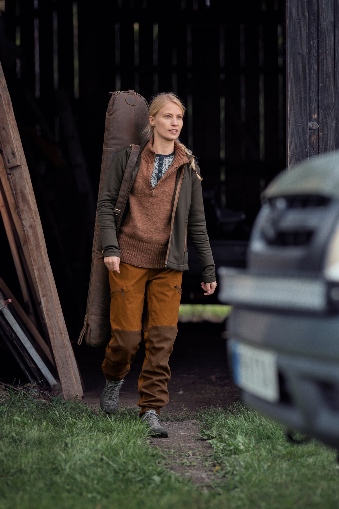 Elliot Fleece DARK BROWN / M