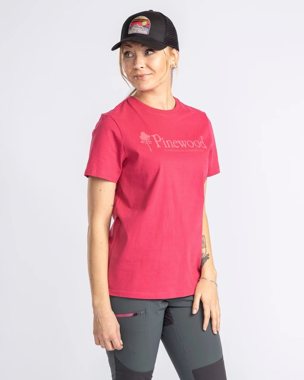 Outdoor Life T-shirt Women RASPBERRY / S