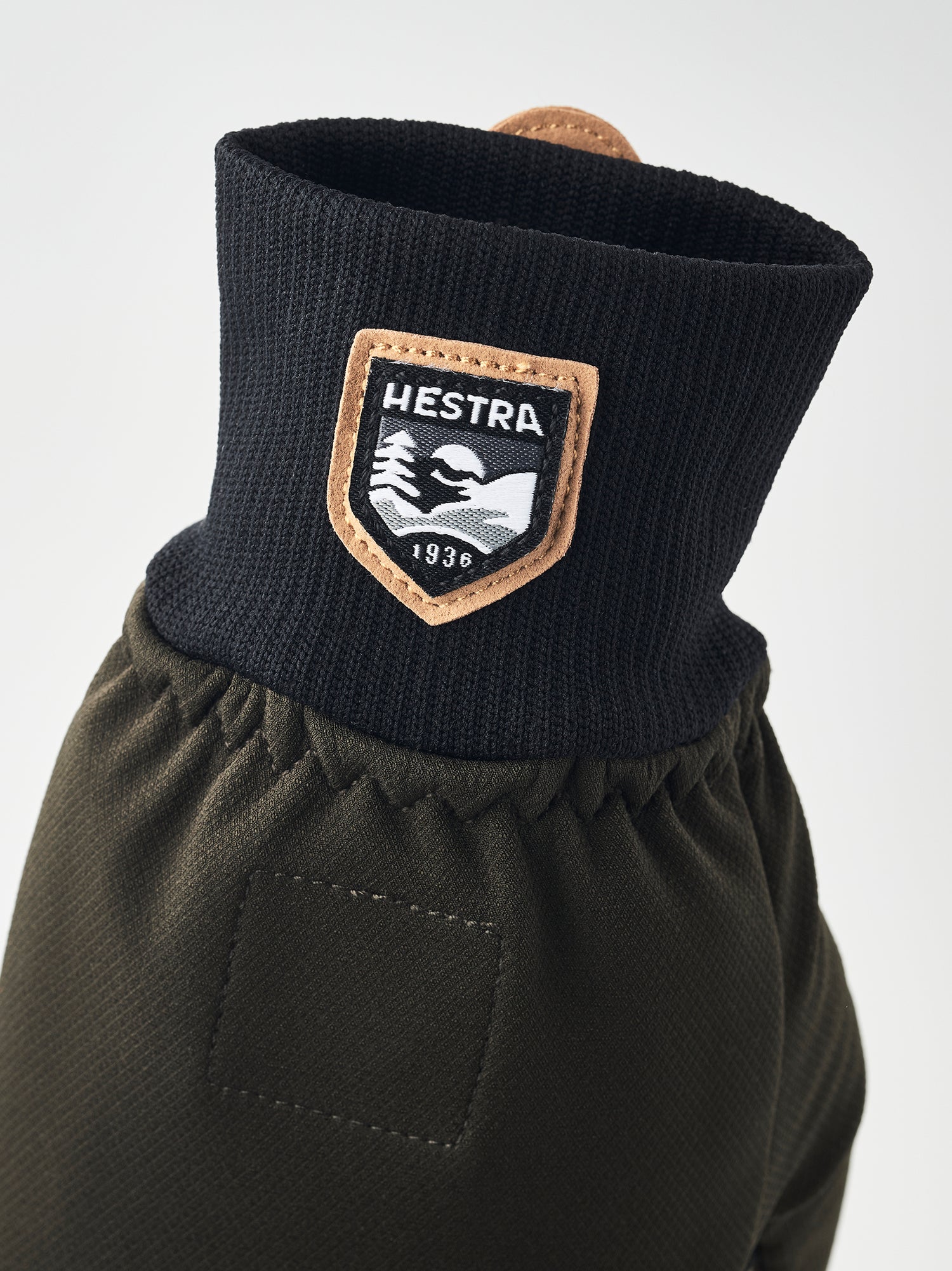 Windbreaker Pull Over Mitt Dark Forest