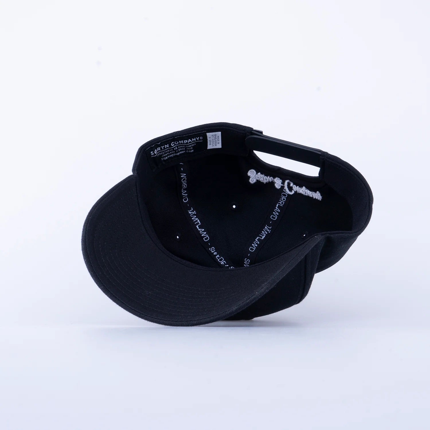 TGN Script 120 Keps BLACK / ONE SIZE