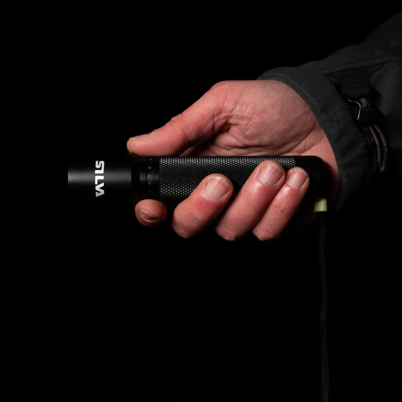 Ficklampa Zoom 1000 med uppladdningsbart batteri
